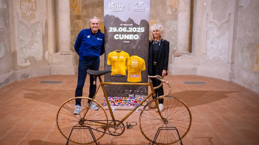 la-fausto-coppi-generali-2025-si-veste-di-giallo-argentino-svelata-la-maglia-ufficiale-e-il-programma