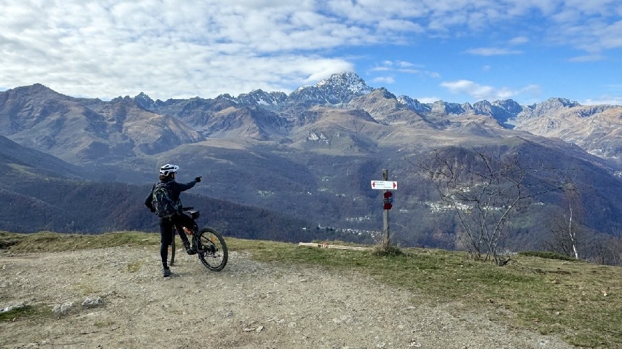 in-bici-sulla-balconata-del-viso-40-chilometri-tra-paesana-oncino-e-crissolo